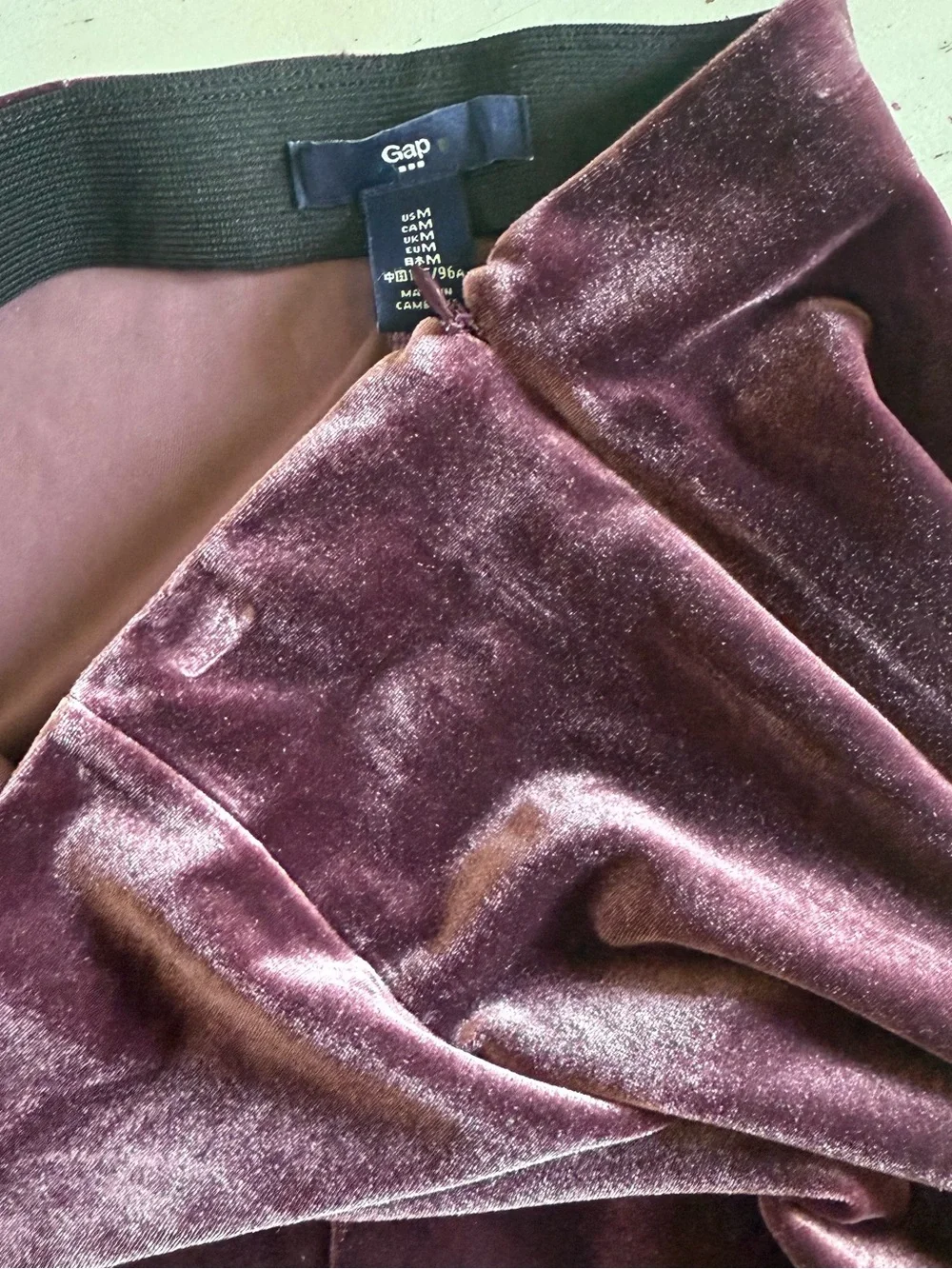GAP Velvet Circle Skirt in Plum - Picture 3 of 3